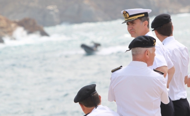 El Príncipe, en el muelle de la Estación Naval de Cartagena, durante la demostración de un ejercicio antiterrorista